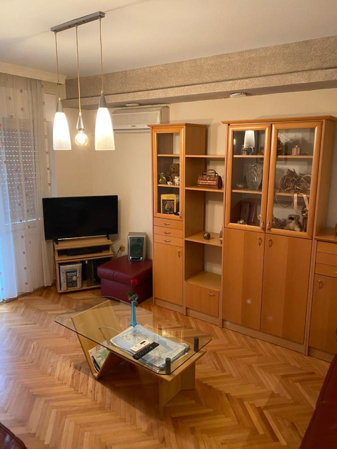 Ferienwohnung Apartman Luka + Free Parking Zadar Exterior foto