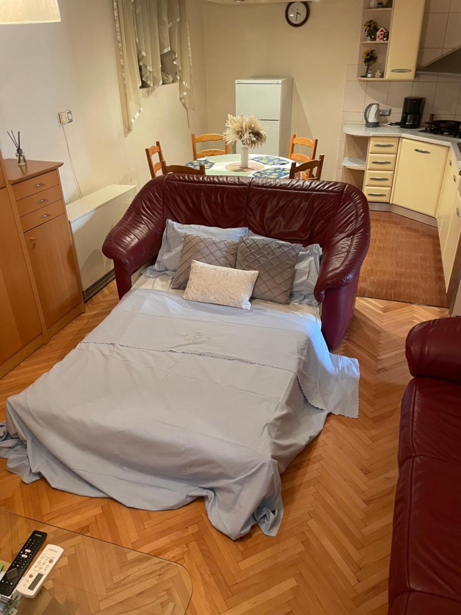 Ferienwohnung Apartman Luka + Free Parking Zadar Exterior foto